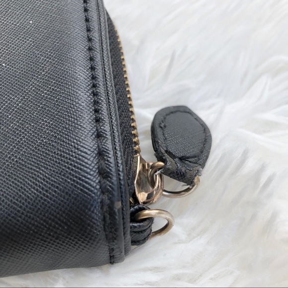 Aldo Black Zip Up Wallet - Picture 3 of 12